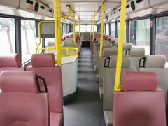 巴士設備︰第五代人造皮座椅