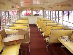 巴士設備︰第二代玻璃纖維座椅